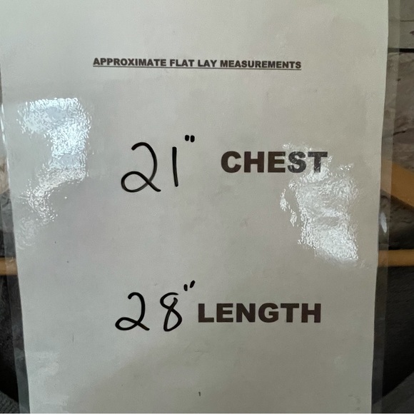 Rock & Republic Gray Long Sheer Sleeve Top Woman’s Sz XL Reverse Hem V Neck - Picture 6 of 6